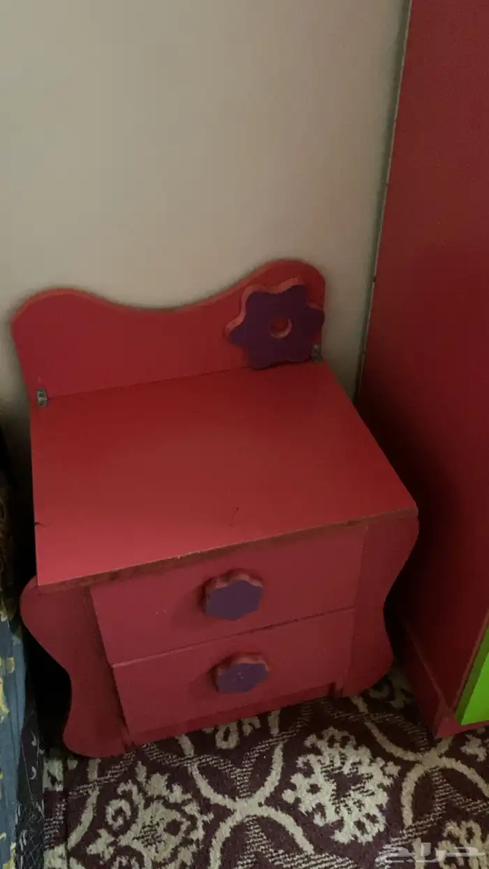 دولاب مع كومدينا وكرسي 1