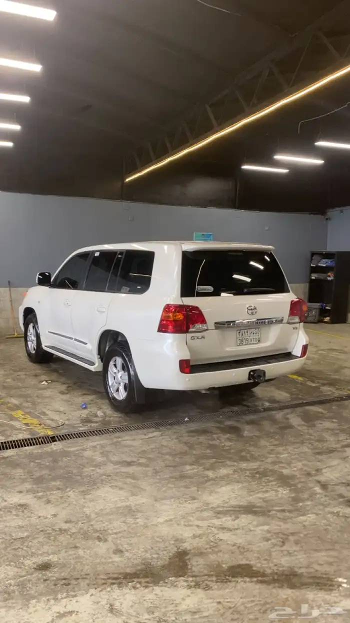 لاندكروزر 2011 0