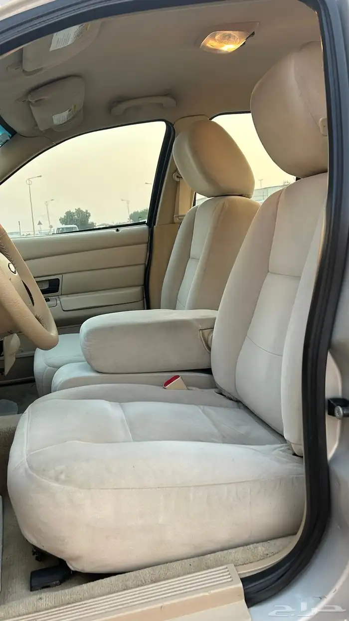 فورد كراون فكتوريا (2012) 9