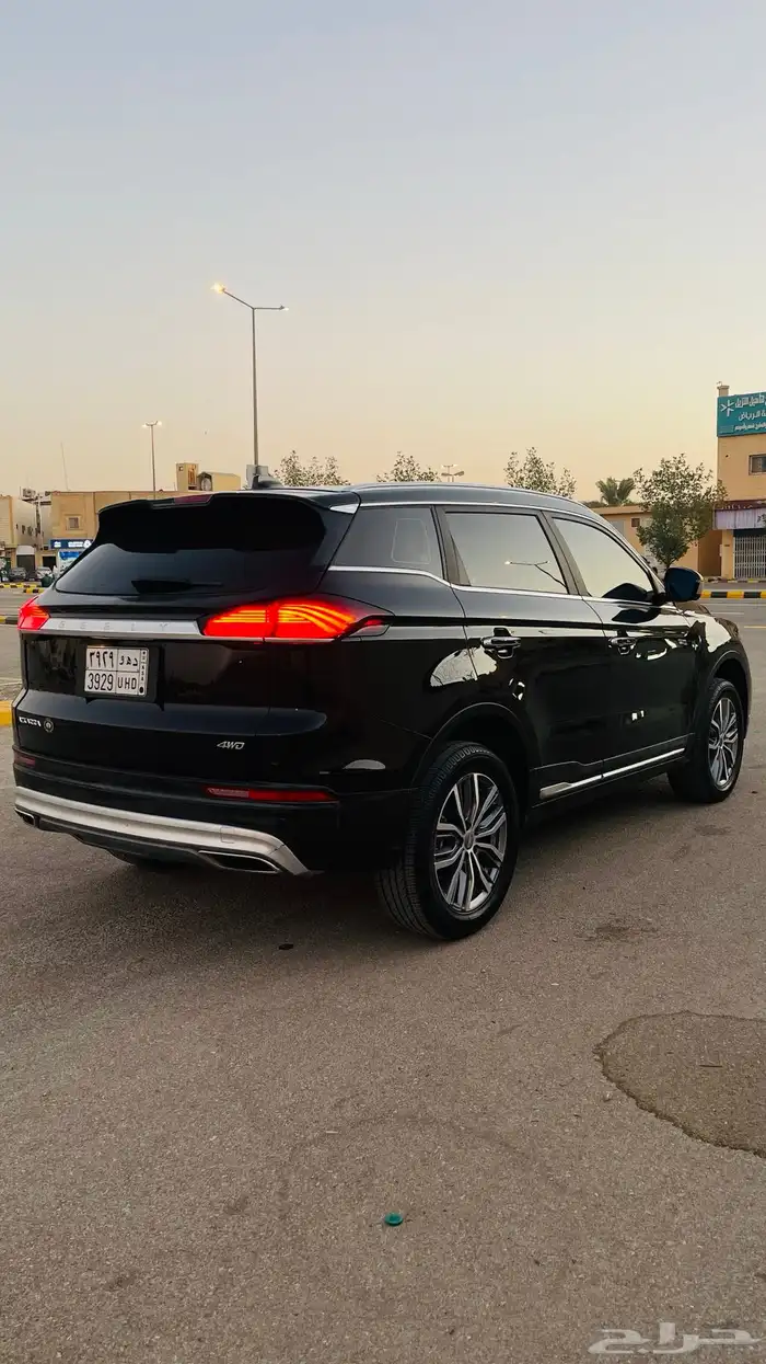 جيلي ازكارا 2021 فل كامل دفع رباعي وقياده ذاتيه 3