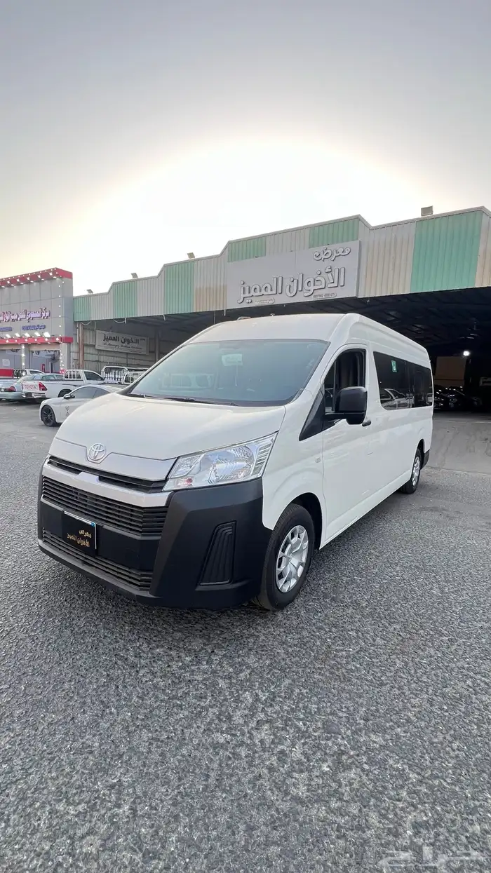 تويوتا باص 2021 سقف عالي راكب بنزين 2