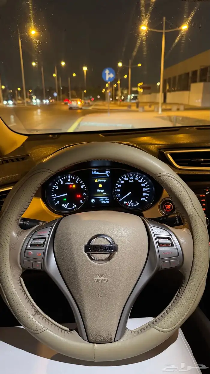 للبيع إكس تريل فل كامل 2016 4