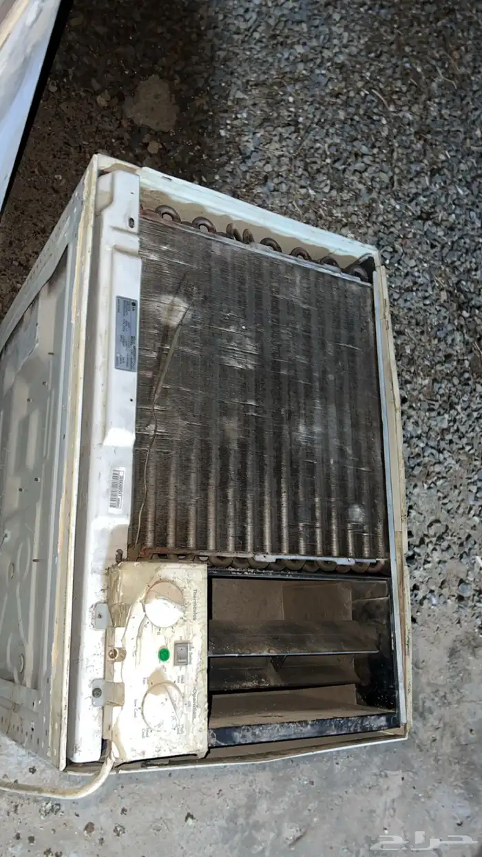 اثاث او كل حاجة لحالها   مع دولاب مطبخ 4 في 6 تقريبا 0