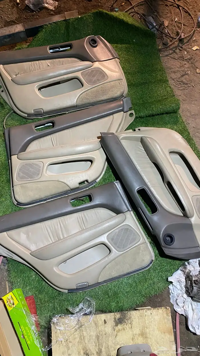 قطع لكزس ال اس 400 8