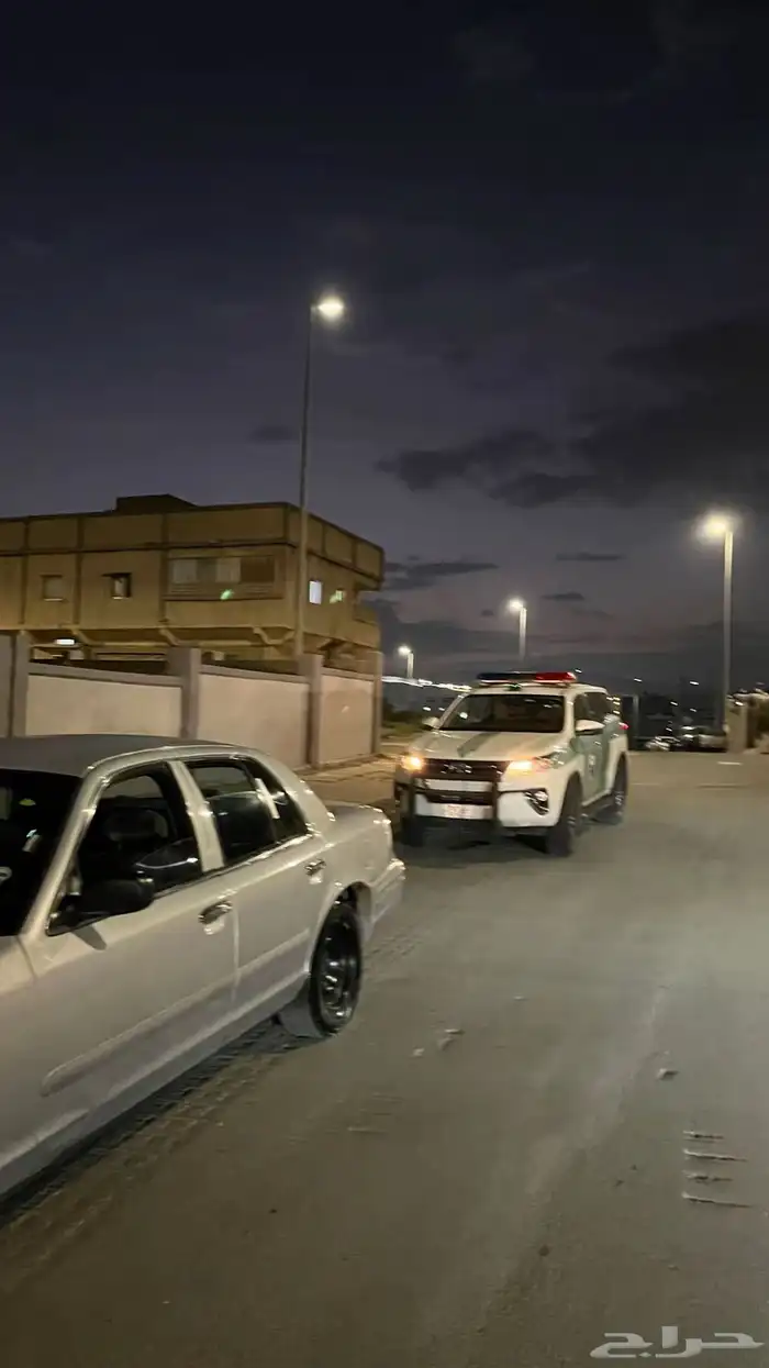 للبيع فورد فكتوريا2001 7