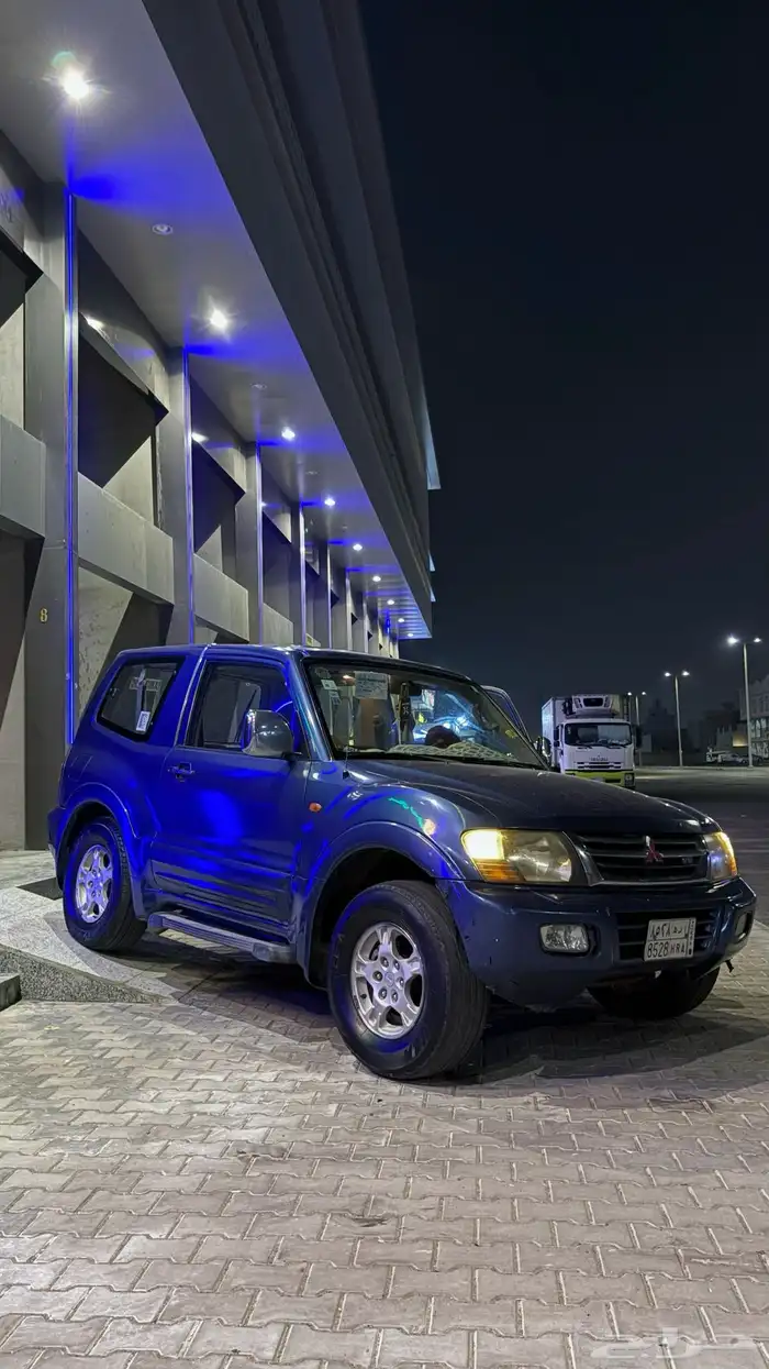 باجيرو 2001 للبيع ب 13500 وقابل للتفاوض للصامل 13