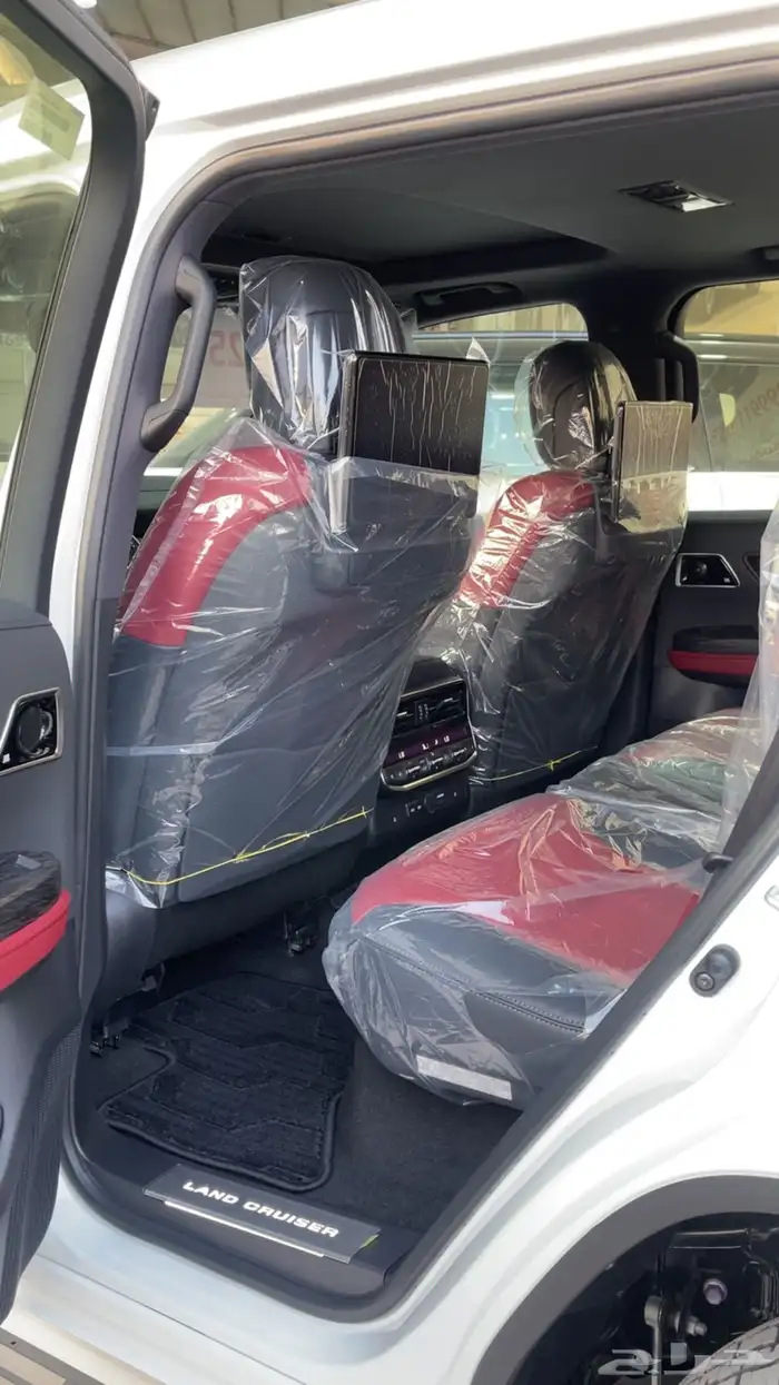 تويوتا لاندكروزر فكسار 2025 11