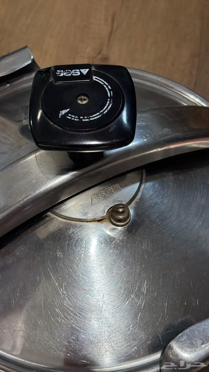 قدر ضغط اصلي نوع سيب فرنسي الصنع ونظيف جدا 1