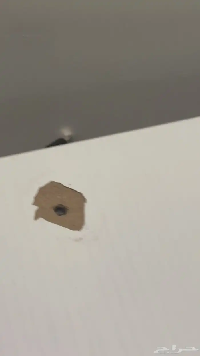 طاوله قيمنق ابيض 2