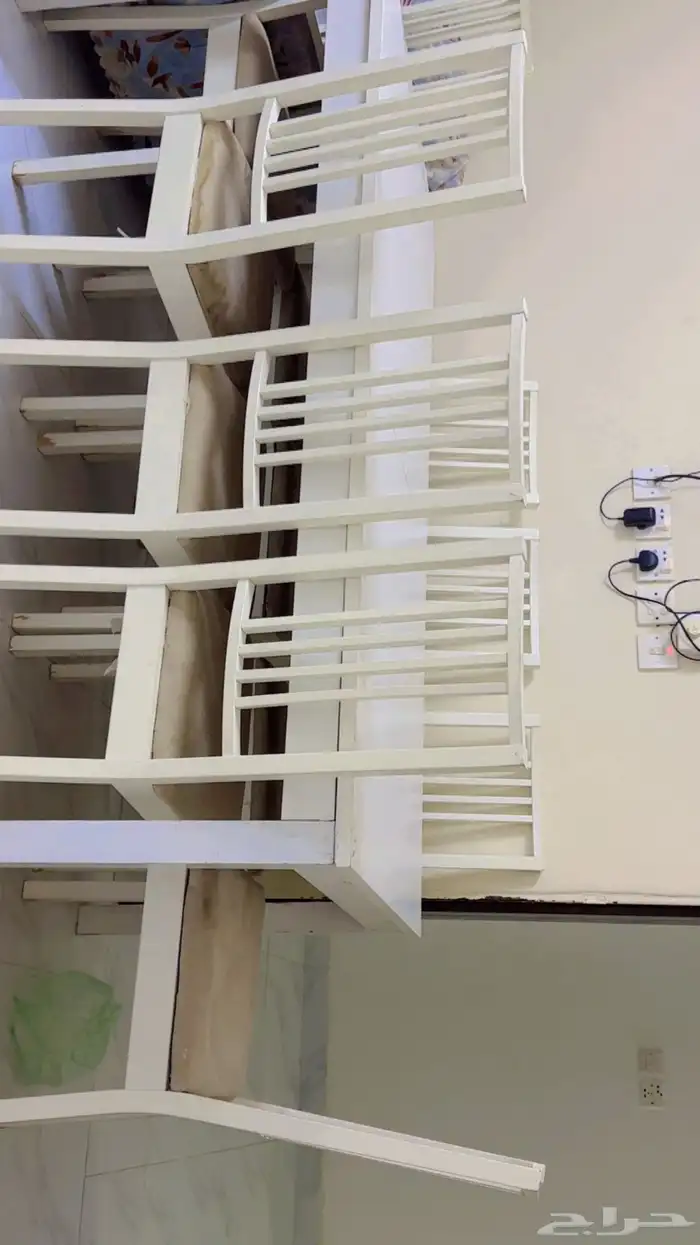 طاوله طعام 8 كراسي اللون ابيض 0