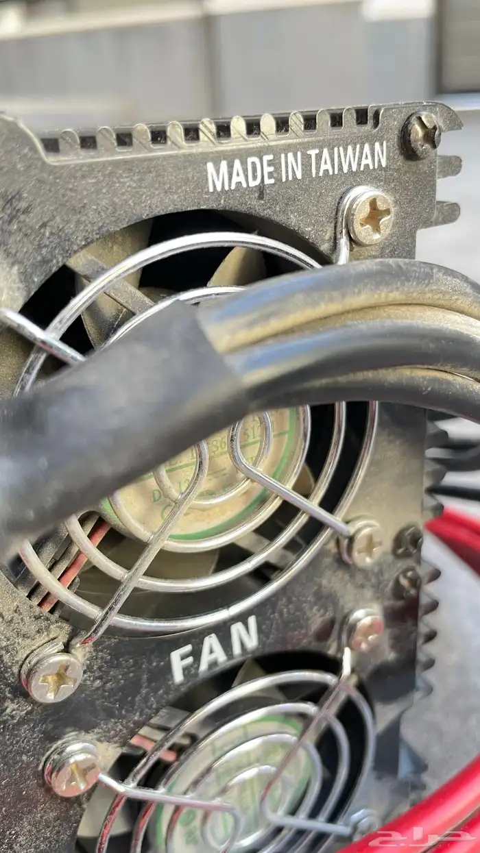 محولات كهرباء رفيق الدرب وتايواني للسيارة والمنزل 1