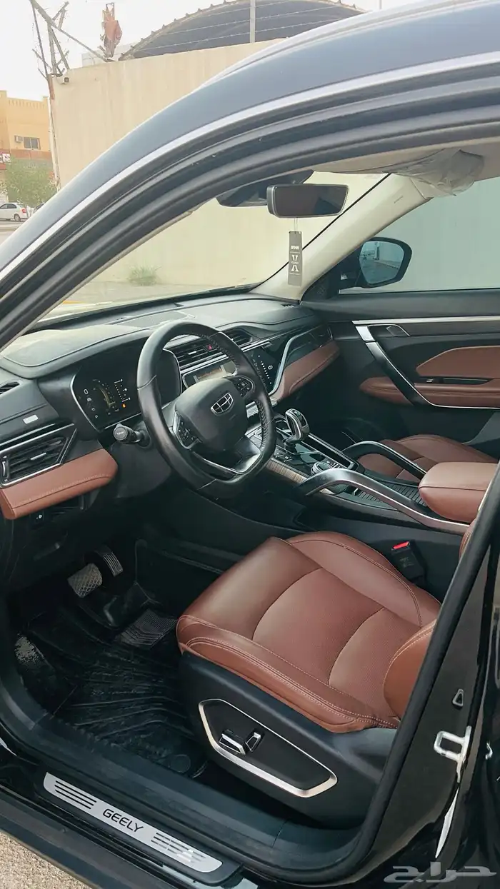 جيلي ازكارا 2021 فل كامل دفع رباعي وقياده ذاتيه 15