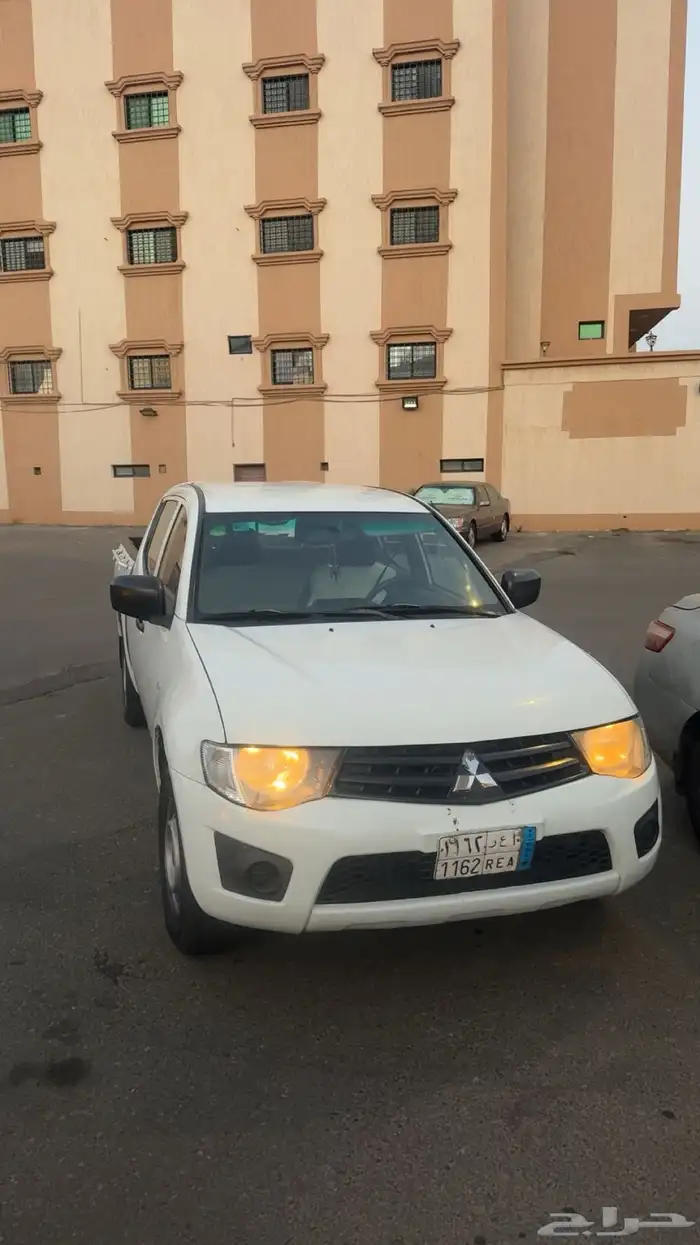 مستبيشي 2011 للبيع اقبل البدل المناسب 2