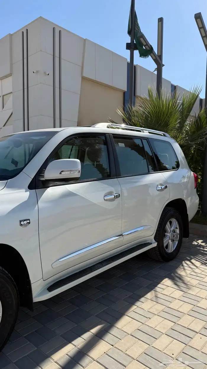 لاندكروزر GXR3 V8 ستيني ( نظيف ) 2