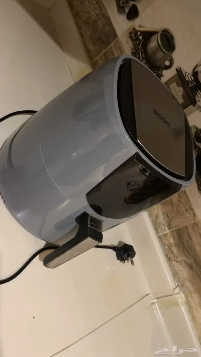 قلايه هوائيه استعمال 3شهور وعجانه من السيف جديدة ما استخدمت 0