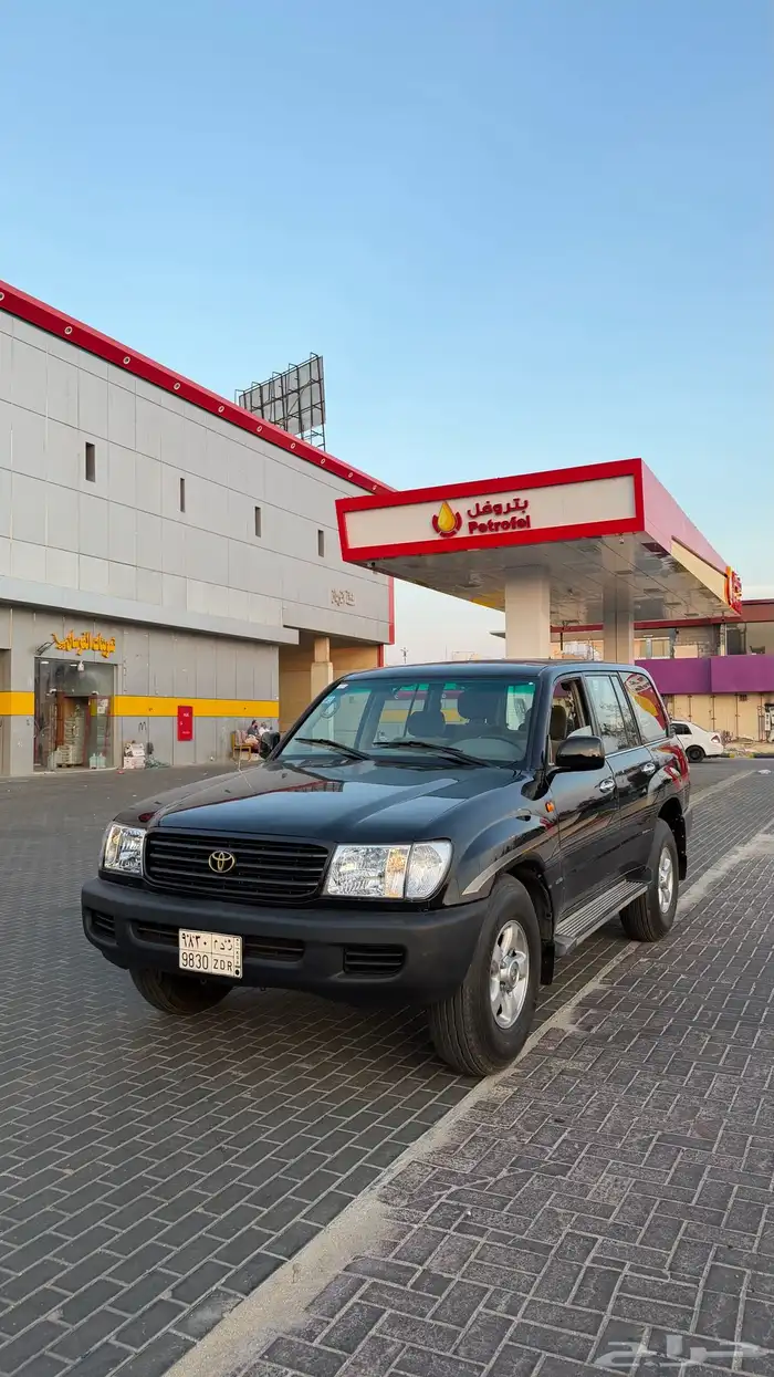 لاندكروزر في اكس ار 0