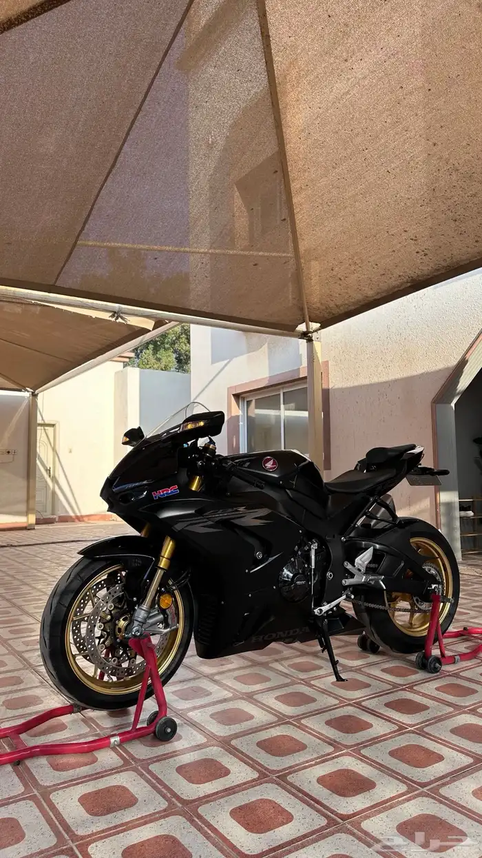 HONDA CBR 1000 RR-R 2023 0