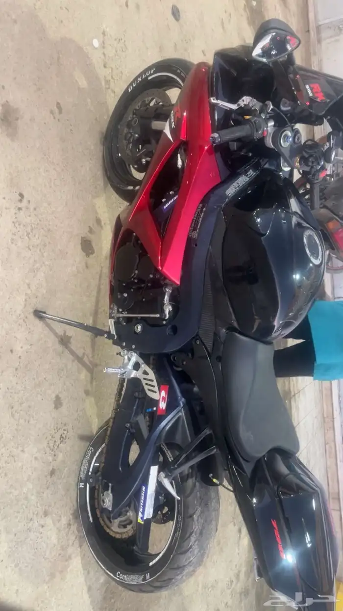 ريس سوزوكي 750 2