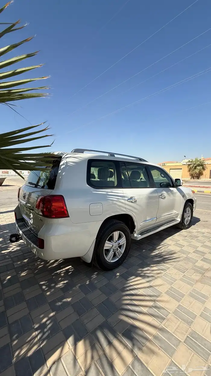لاندكروزر GXR3 V8 ستيني ( نظيف ) 10