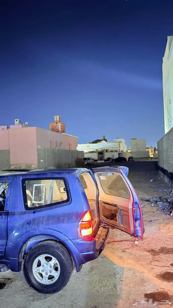 باجيرو 2001 للبيع ب 13500 وقابل للتفاوض للصامل 22