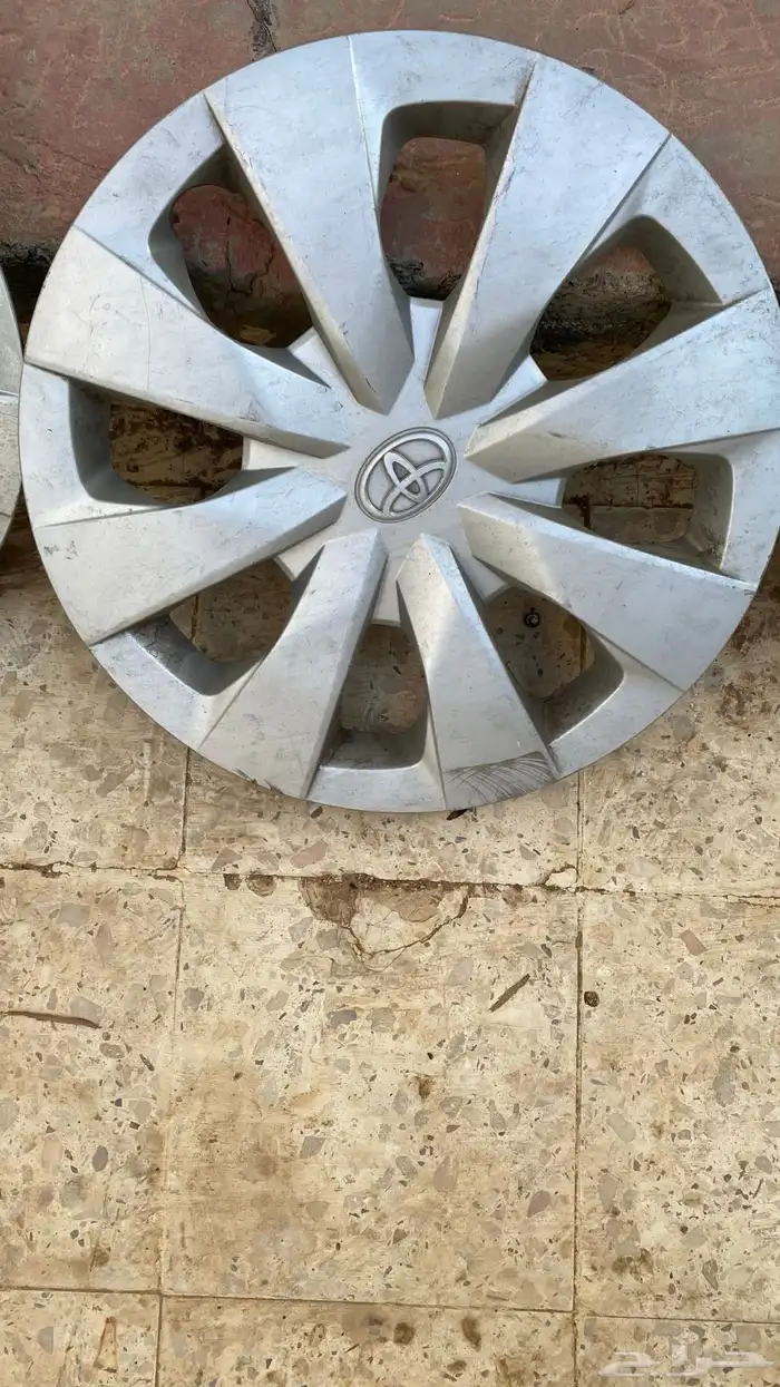 طيس كورولا وكالة 4