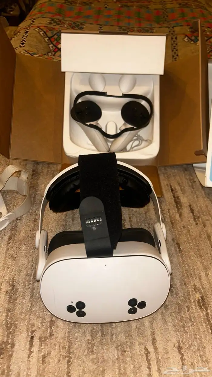 للبيع نظاره الواقع الافتراضيmeta quest S3 3