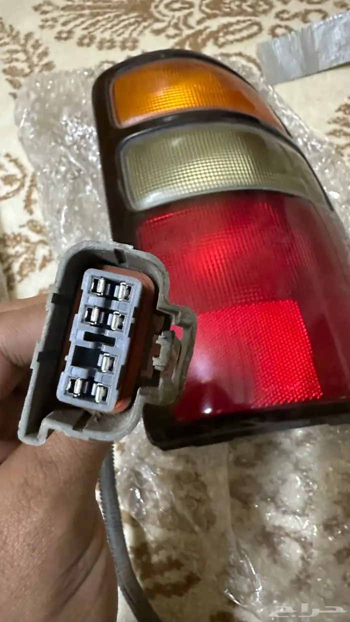 للبيع إسطبات جمس2005 وكاله و مسجل صني 2010 وكااله 3