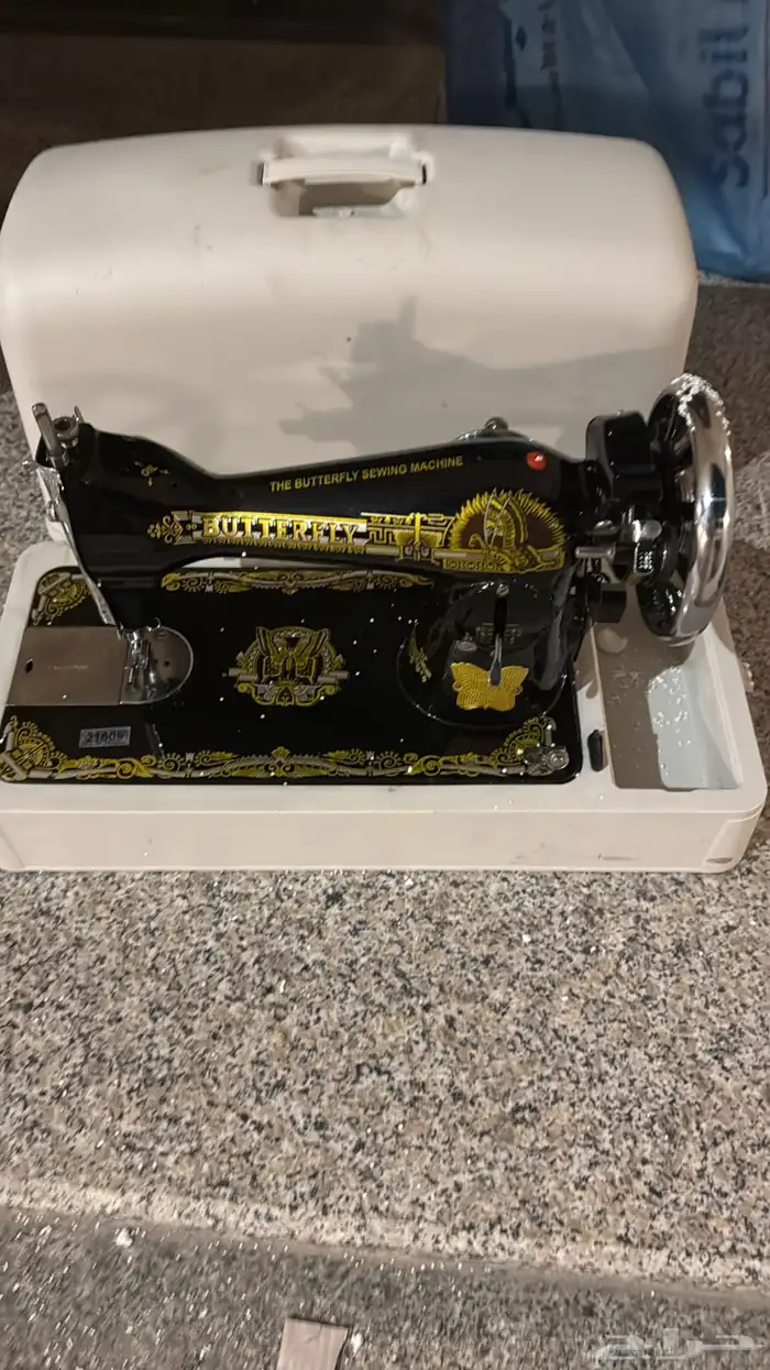 مكينة خياطة 0