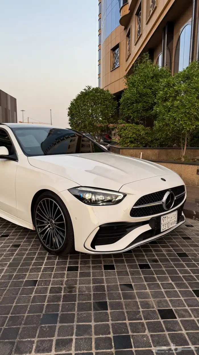 مرسيدس c300 2023 5