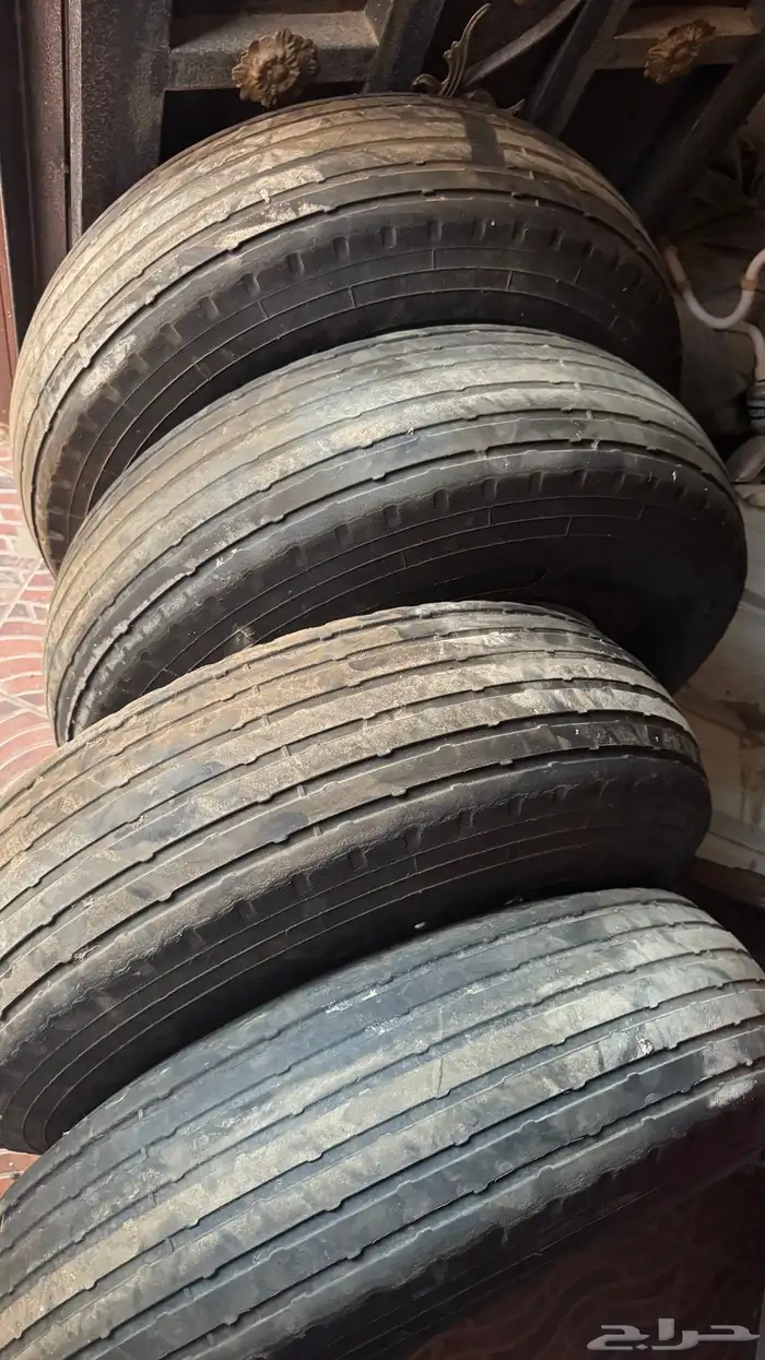 جنوط رفرف مع كفرات بالون 1