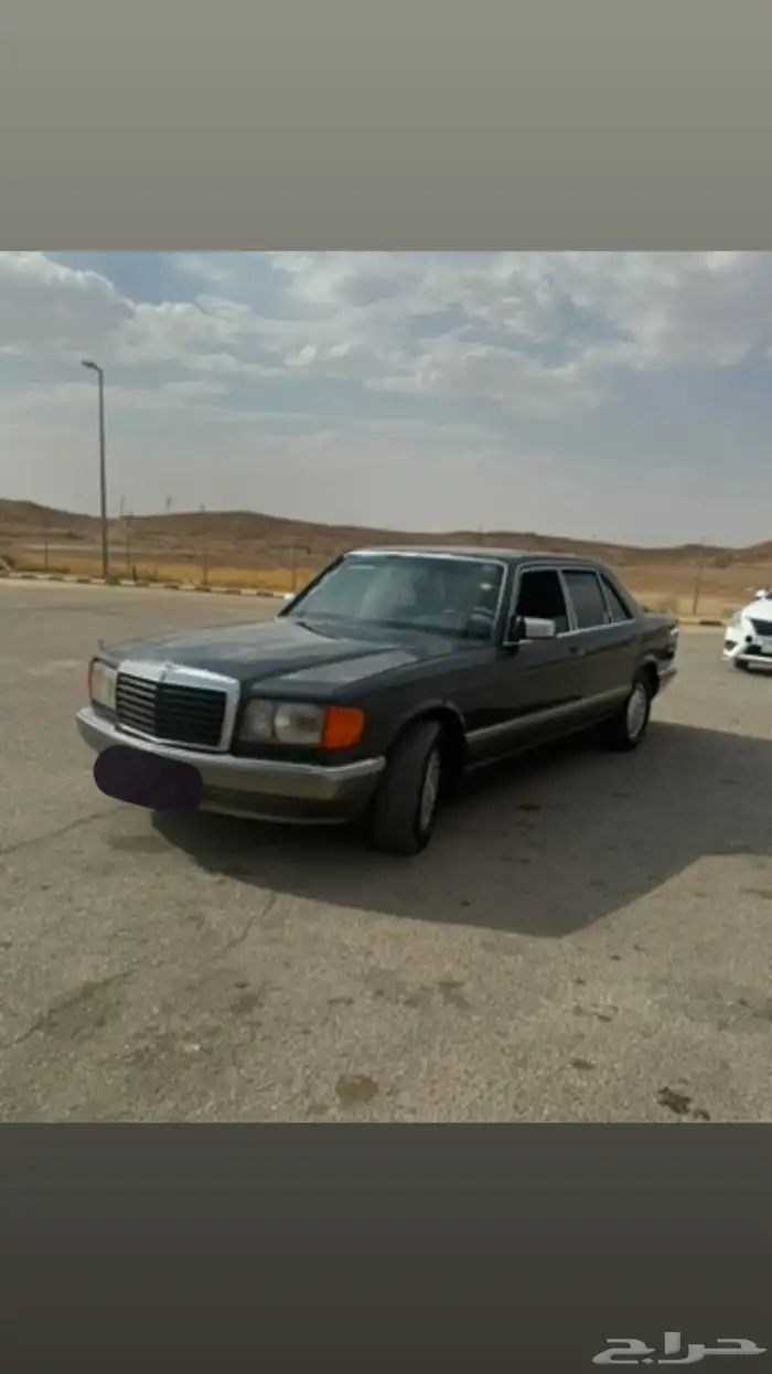 مرسيدس 1990 نظيف مخزن ملكي مع لوحات مميزه على السياره 3