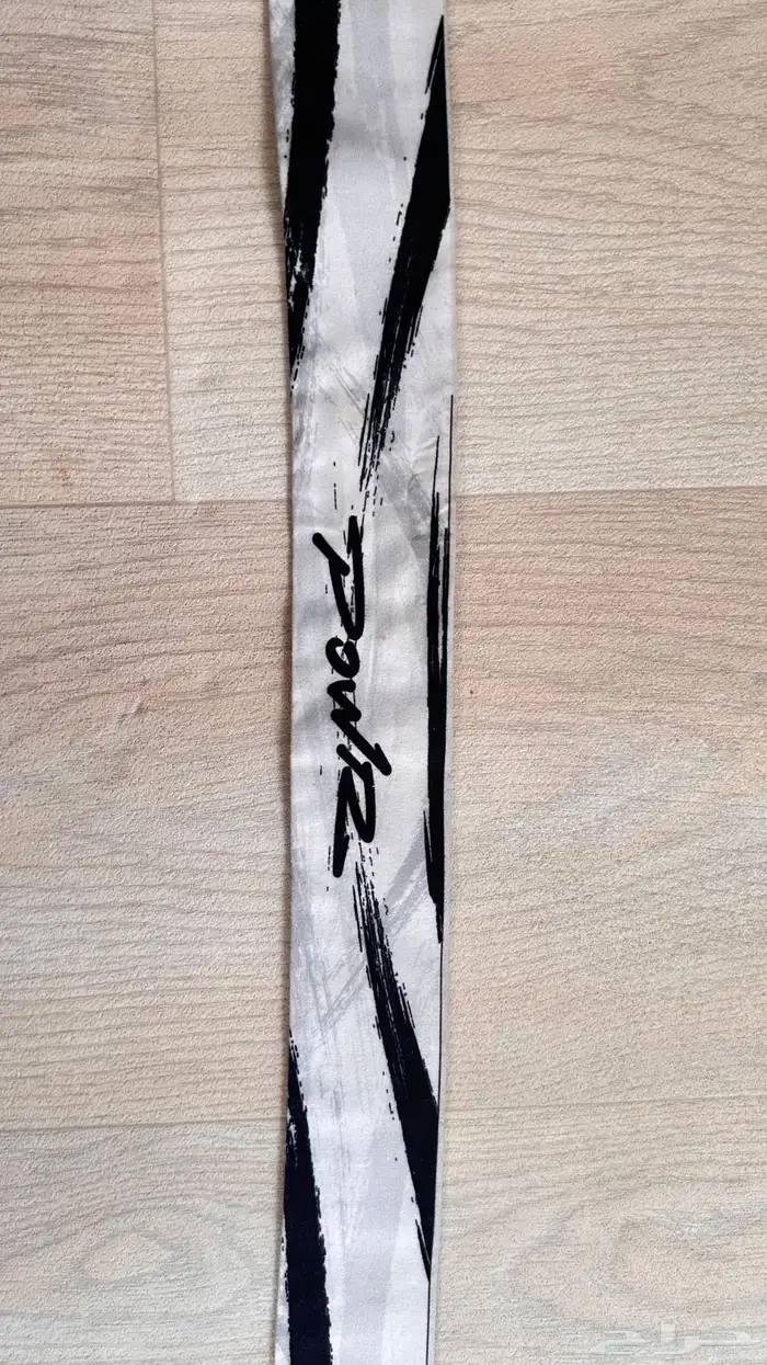 ربطة باور نظيفة بس من الطرف انكب عليها حبر احمر 1