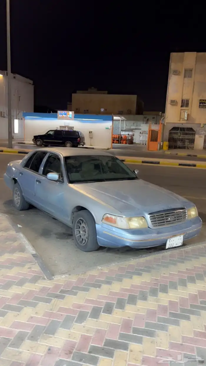 فورد فكتوريا موديل 1999 الفحص والاستماره منتهيه 0