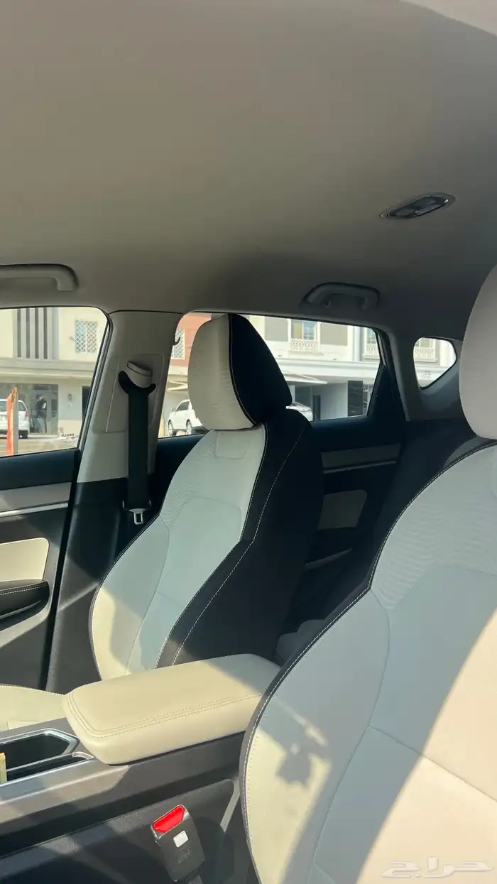 جيلي كولراي 2023 8