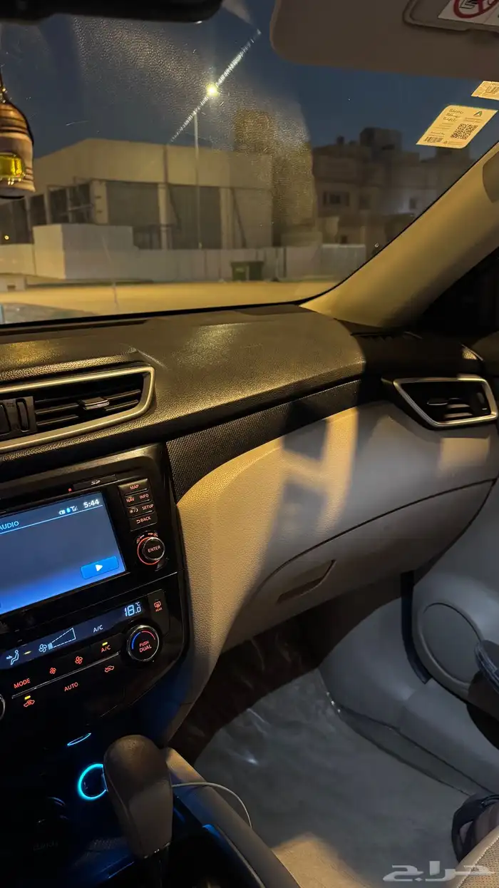 للبيع إكس تريل فل كامل 2016 5