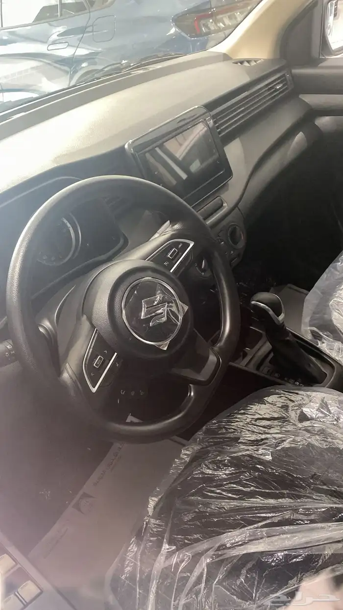 سوزوكي ارتيجا GL و GLX 2025 6