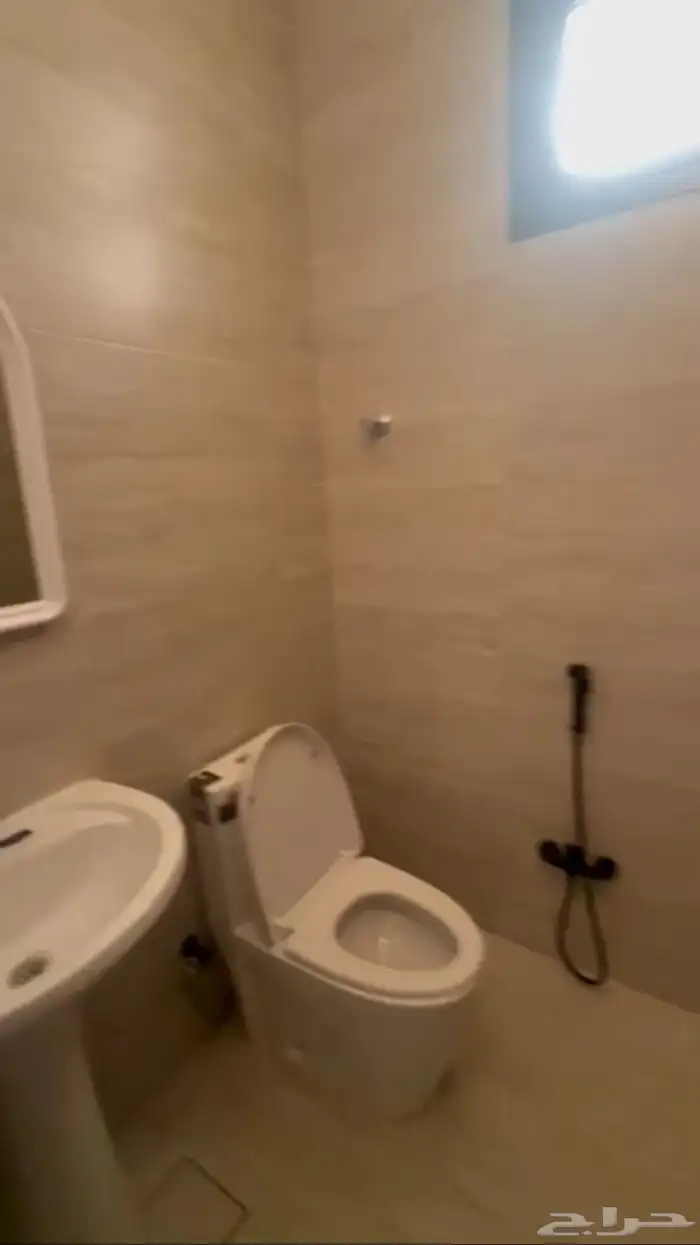 للإيجار غرفه وصاله في الخرج مؤثثه بالكامل في حي الجامعه 8