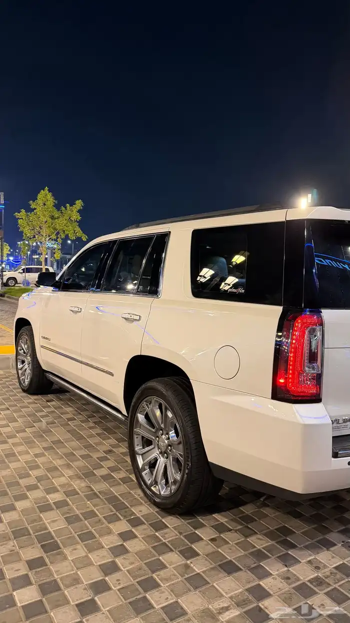 للبيع يوكن دينالي 2015 دبل لون لؤلؤي 18