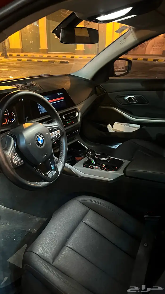 للبيع بي ام 320i 2021 8