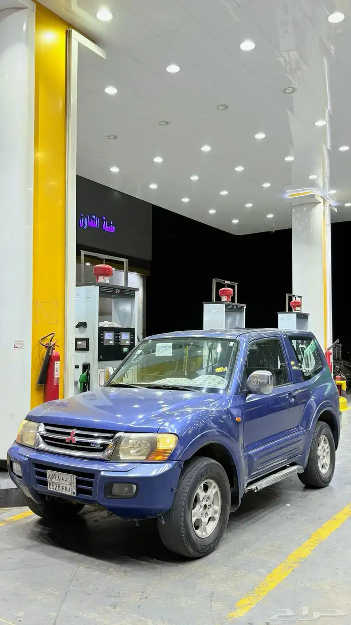 باجيرو 2001 للبيع ب 13500 وقابل للتفاوض للصامل 18