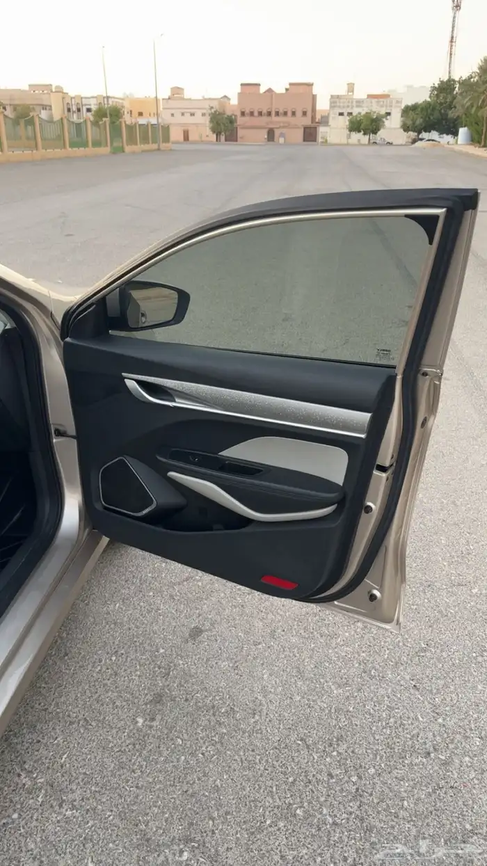 للبيع جيلي بينراي 2022 4