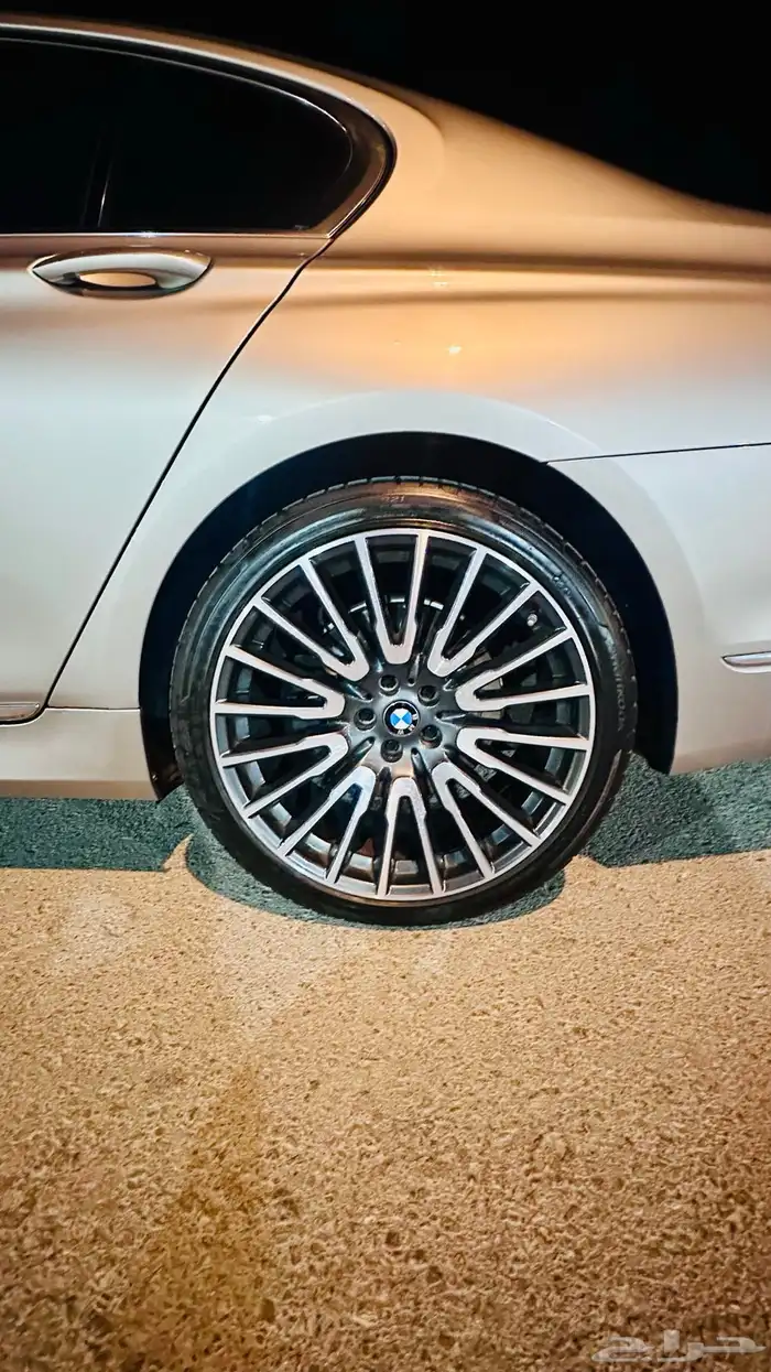 بي ام دبليو 750Li 2016 ممشى قليل 6