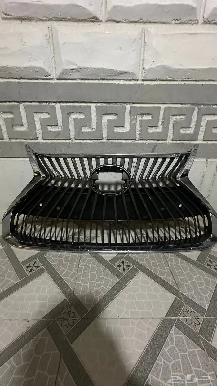 شبك لكزس es 2019 اصلي وكاله 4