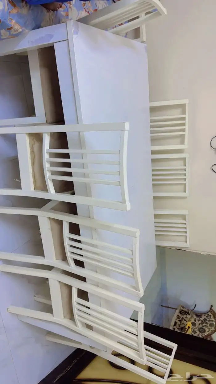 طاوله طعام 8 كراسي اللون ابيض 1