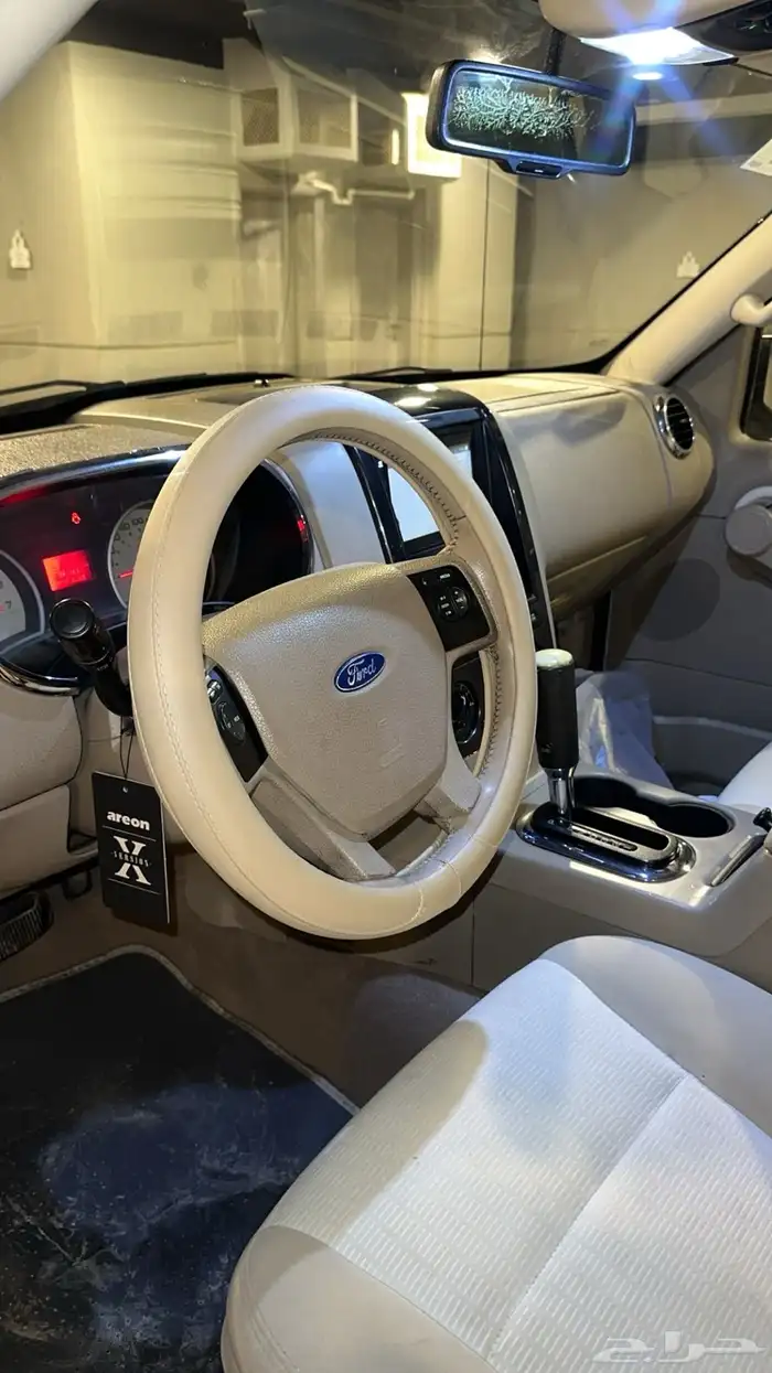 فورد اكسبور 2009 موصفات جزيره 12