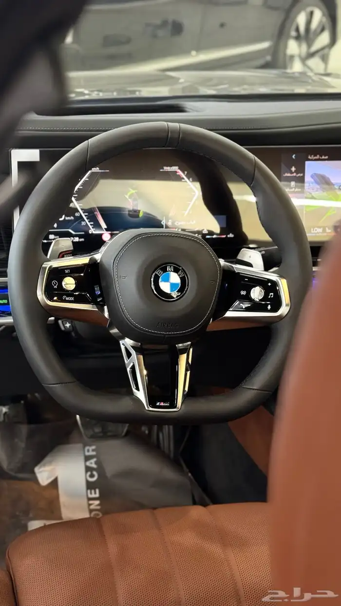 BMW 2026 I735 فل كامل سكاي لاونج 12