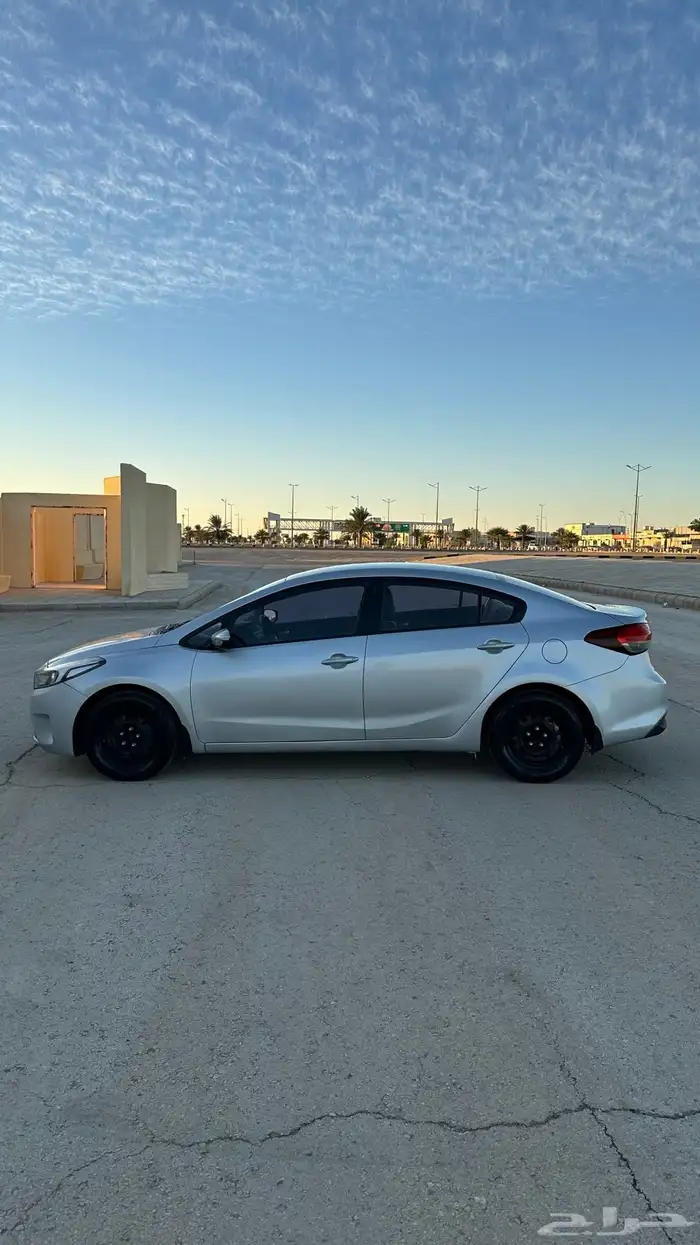 سيراتو 2017 ستاندر ممشي قليل نظيفه جدآ 16