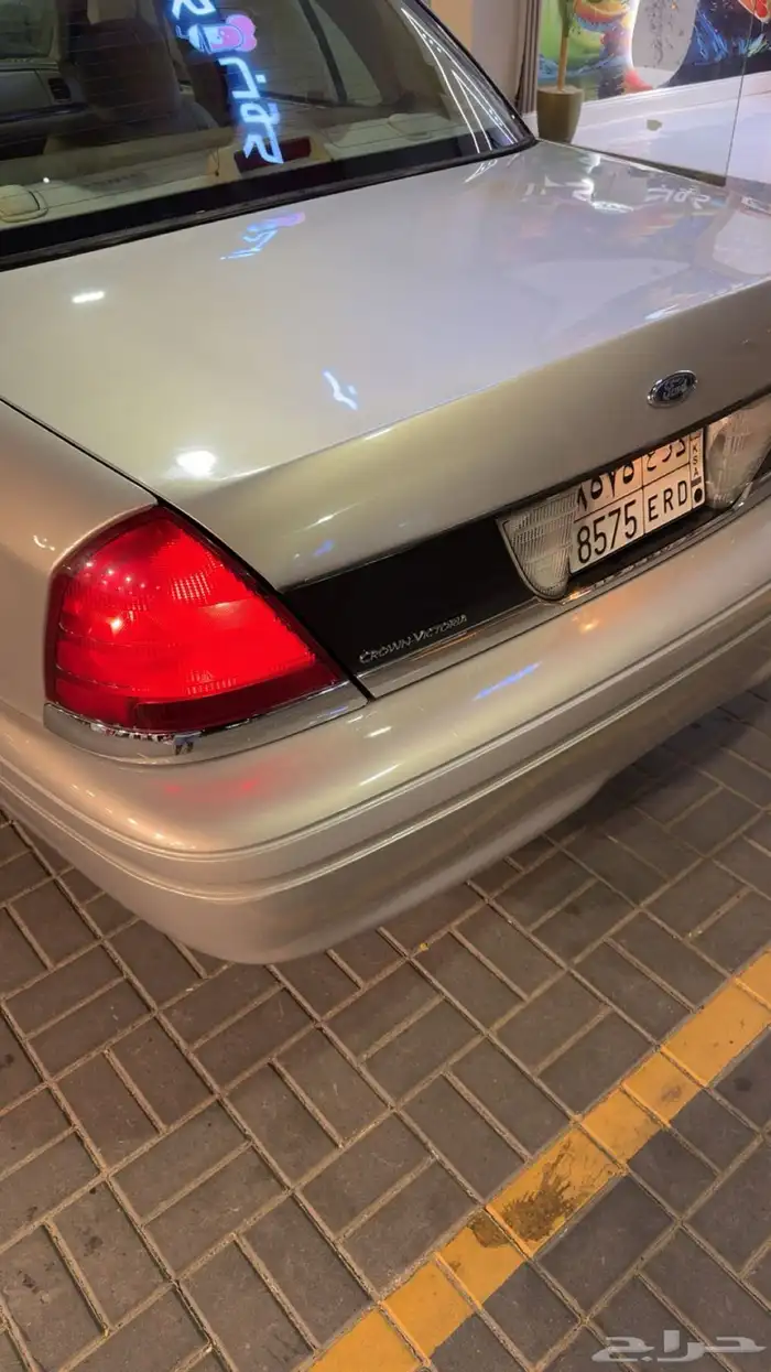 فورد فكتوريا 12