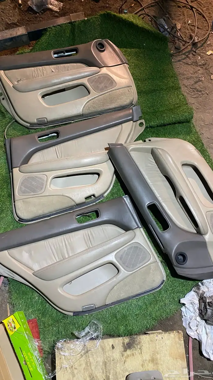 قطع لكزس ال اس 400 7