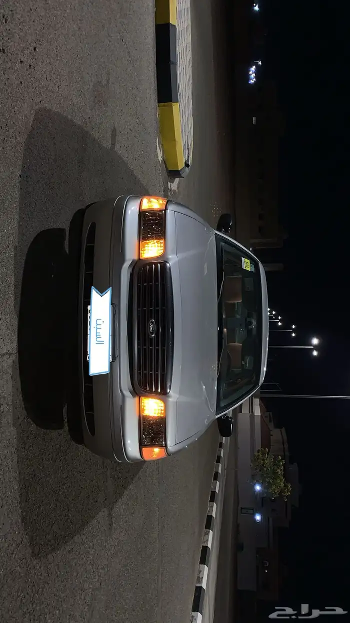 فورد فكتوريا سمنتي 2011 3